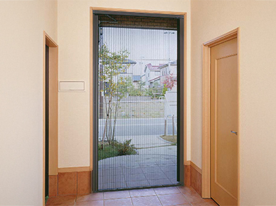 玄関網戸取替