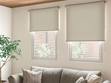 ロールスクローン取付